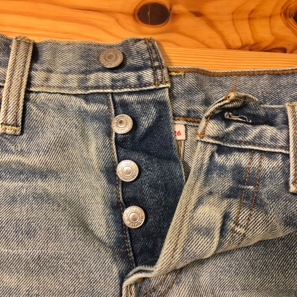 Levi cutoff shorts 501 - Picture 4 of 4
